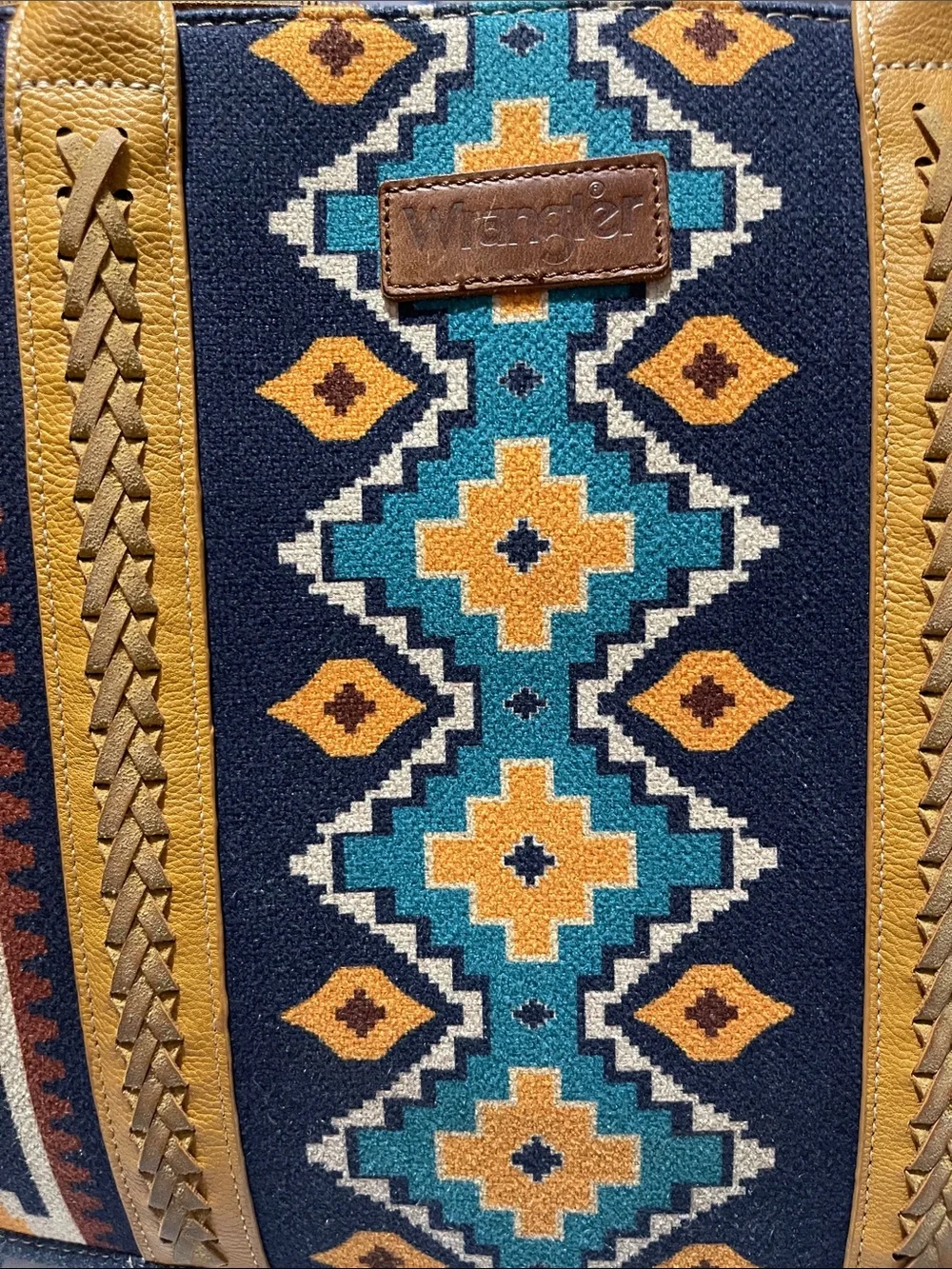 Wrangler tote bold